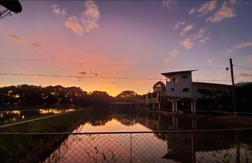 Hotel Y Balneario Villa Paraiso カタカマス エクステリア 写真