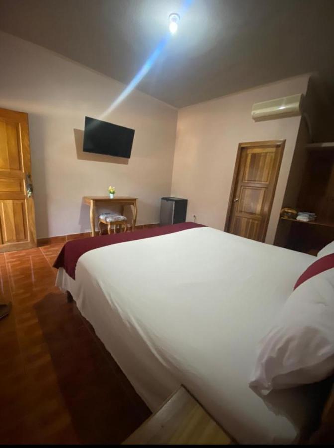 Hotel Y Balneario Villa Paraiso カタカマス エクステリア 写真